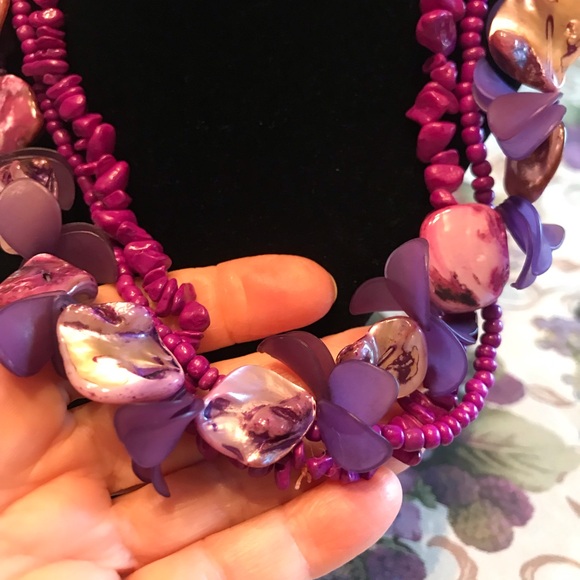 BEAD AND SHELL PURPLE TONES NECKLACE AND BRACELET - Picture 4 of 15